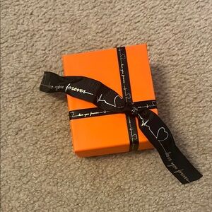 Mystery box only available for 3 days